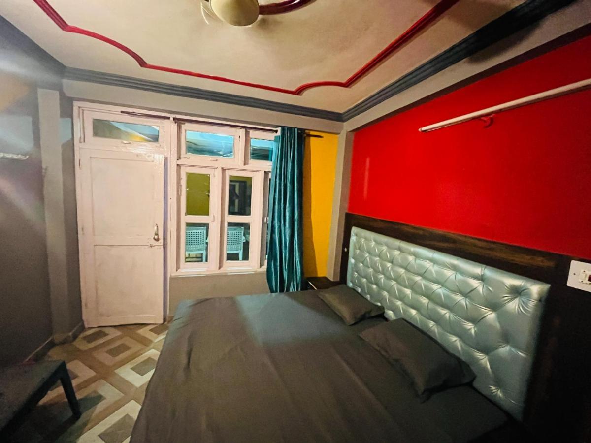 Shanti Cafe & Hostels Kasol Exteriör bild