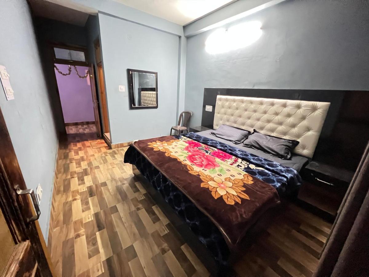 Shanti Cafe & Hostels Kasol Exteriör bild
