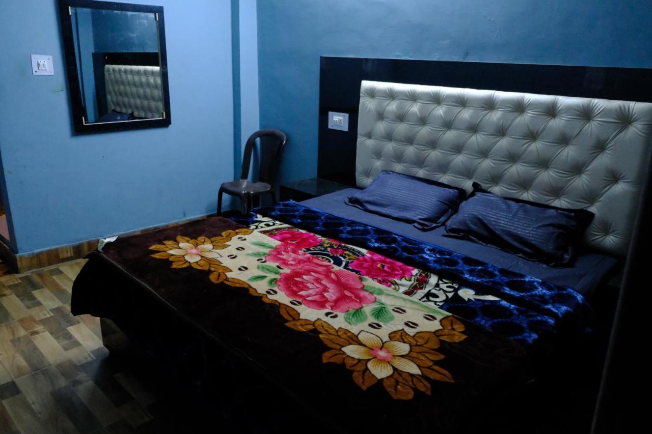 Shanti Cafe & Hostels Kasol Exteriör bild