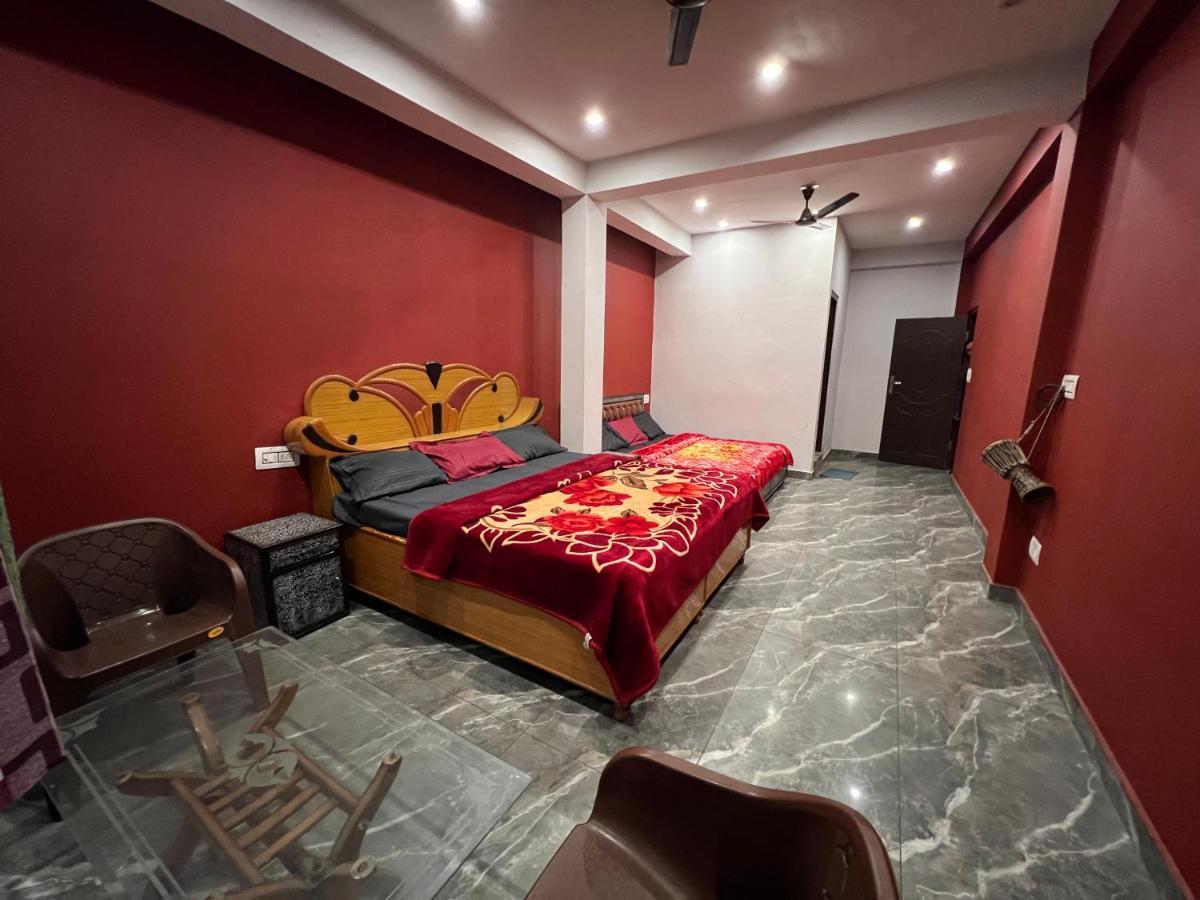 Shanti Cafe & Hostels Kasol Exteriör bild